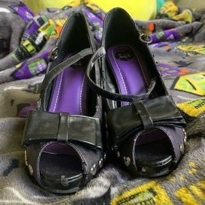 Vintage goth heels size 6